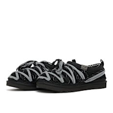 UGG Tasman Lace (Includes Free Charms) schwarz