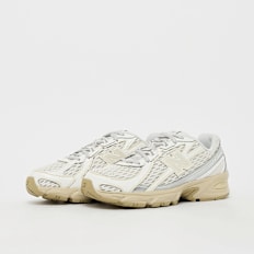 New Balance Wmns 740 beige