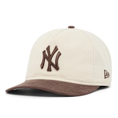 New Era Suede Visor 9Fifty New York Yankees Cap beige