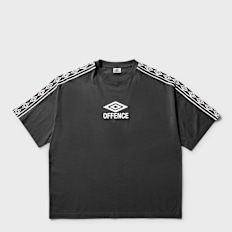 Umbro by Slam Jam Offence Defence Tape Tee zwart