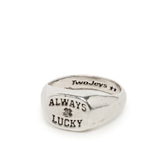 TwoJeys&nbsp; Always Lucky Signet Ring argent
