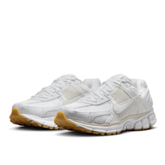 Nike   Zoom Vomero 5 white