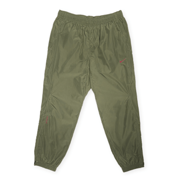 Nike M Nrg Nocta Cs Trk Pant Wvn cargo khaki/khaki/team red grün 89837 1