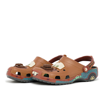 Crocs x Cars Classic Clog "Mater" brun 93132 1
