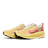 Nike Vomero 18 SE jaune