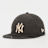 New Era New York Yankees Nylon Strapback Cap grijs